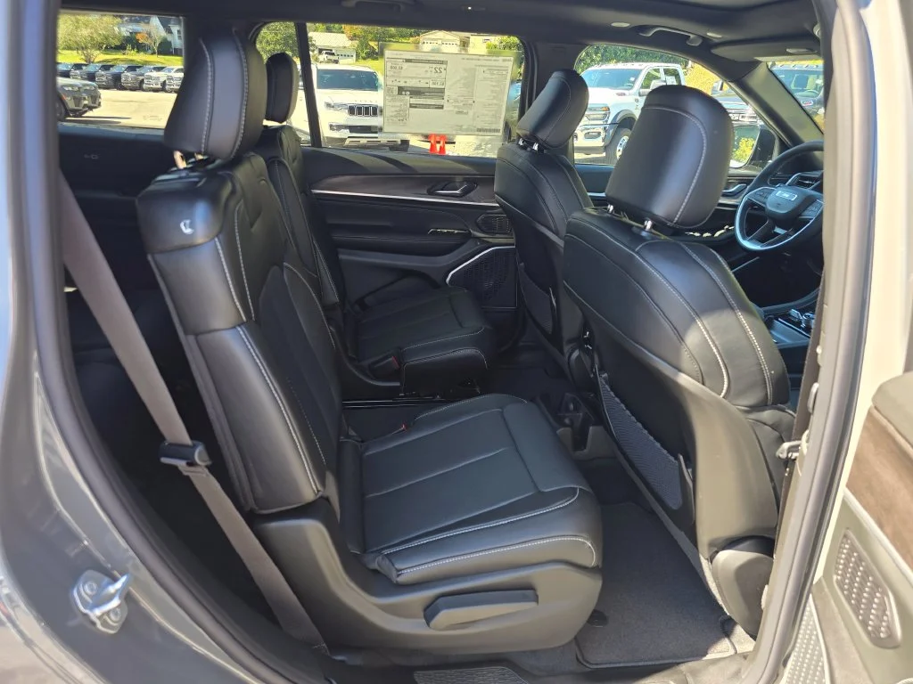 New 2027 Gray Jeep Limited Reserve image 26