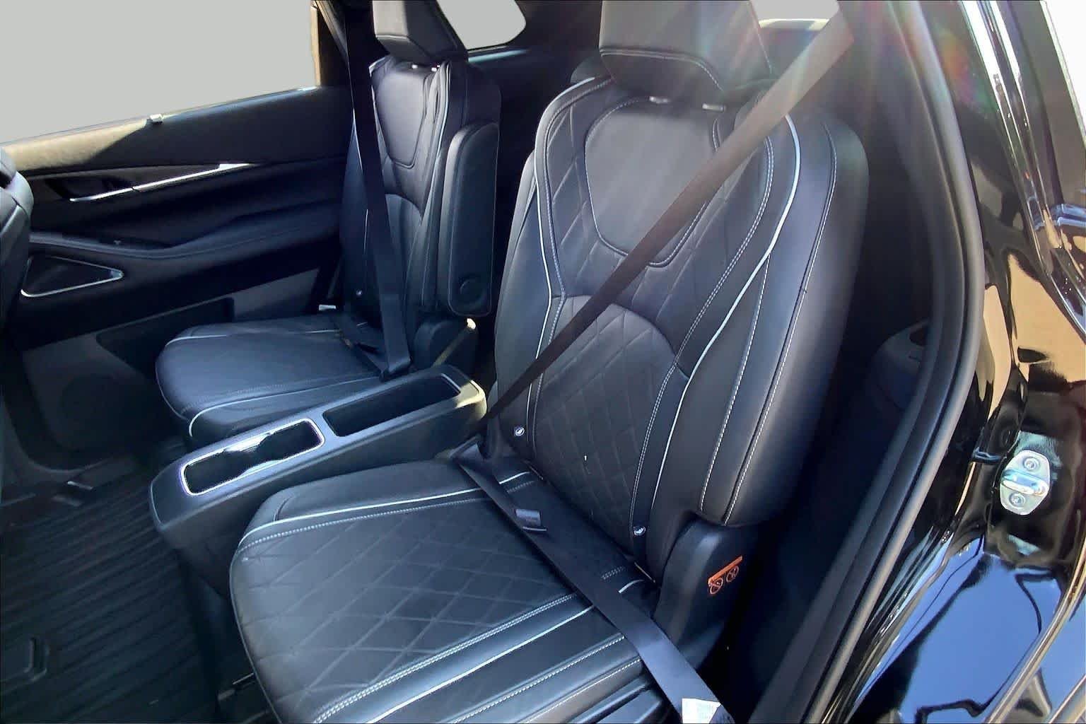 Used 2023 Mineral Black INFINITI AUTOGRAPH image 21