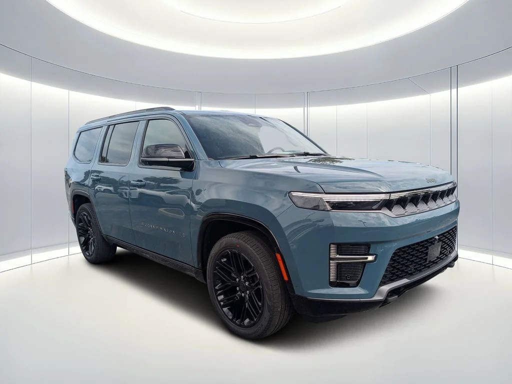New 2026 Steel Blue Exterior Paint Jeep Limited Reserve image 1