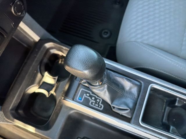 2022 Toyota Tacoma SR5 - Photo 23