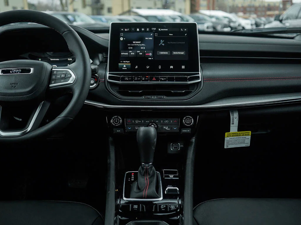 2026 Jeep Compass Trailhawk - Photo 17