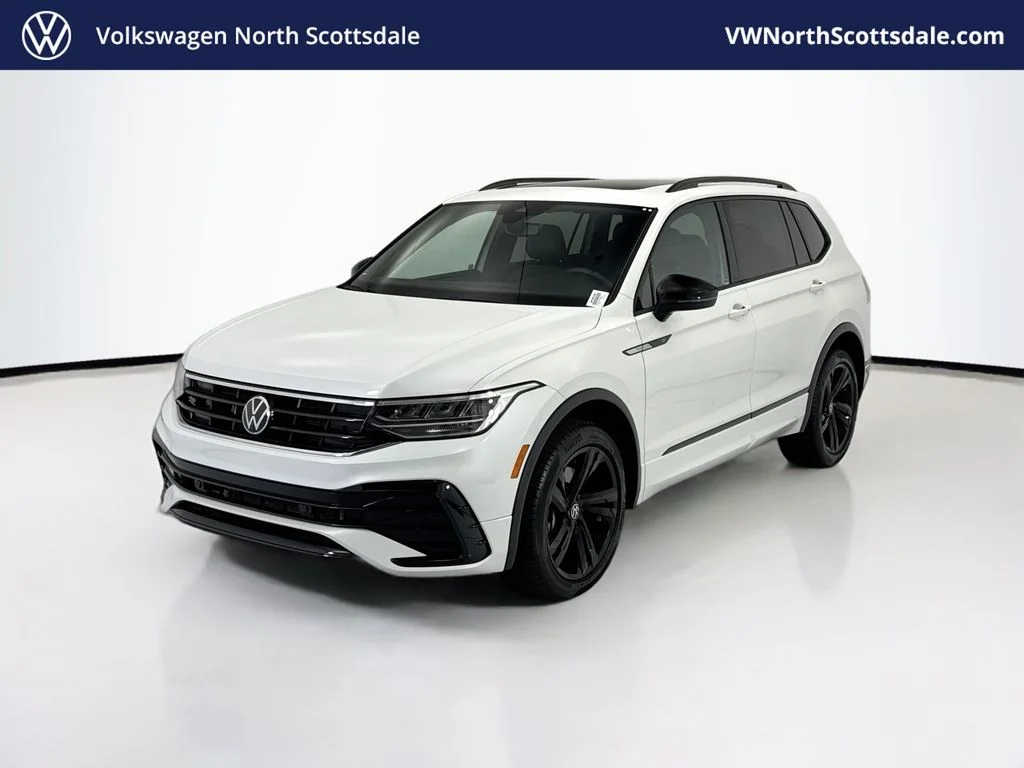 2023 Volkswagen Tiguan SE R-LINE BLACK