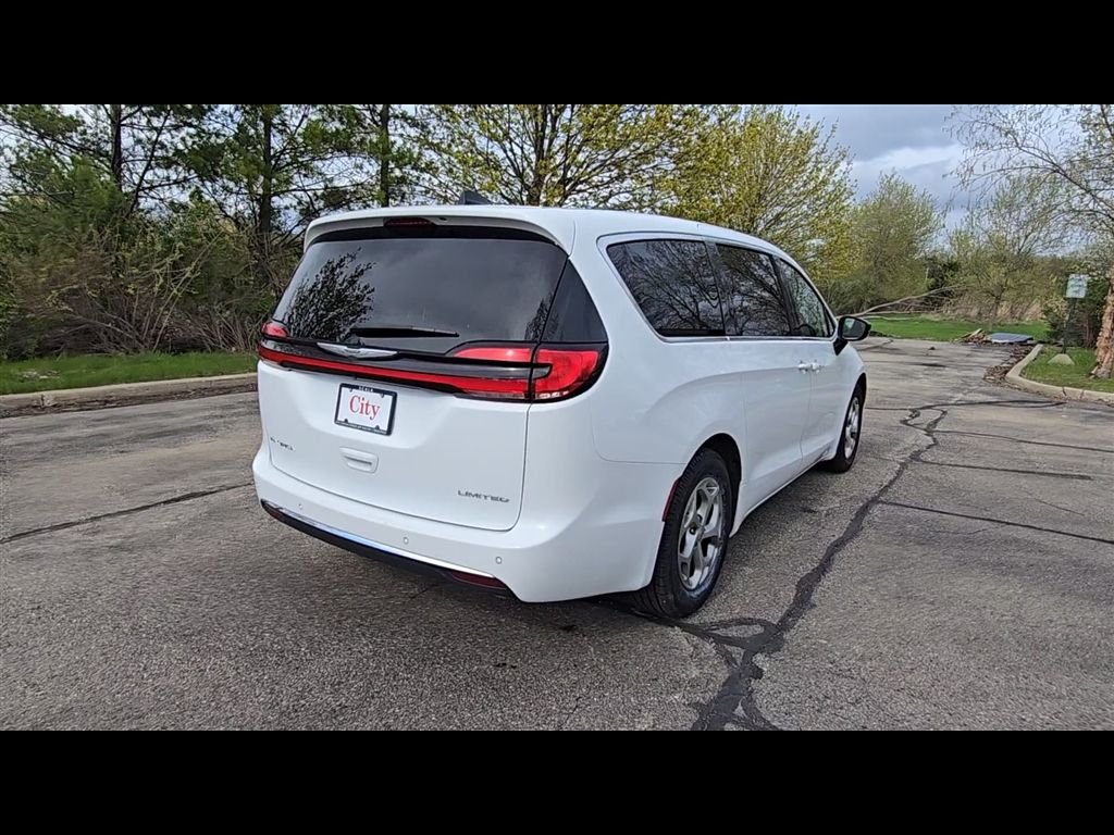 Certified Used 2024 White Chrysler Limited image 7