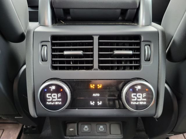 Used 2025 Bronze Land Rover Dynamic SE image 21