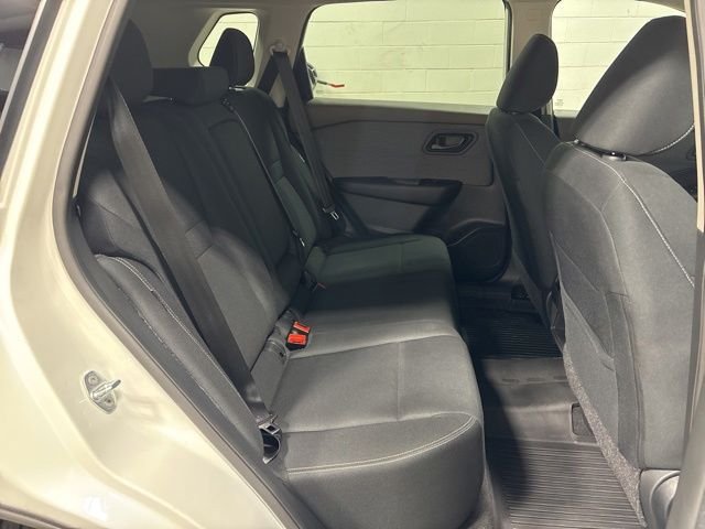 Used 2023 Glacier White Nissan S image 17