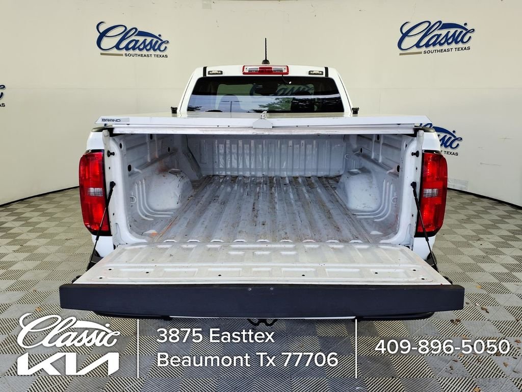 Used 2021 White Chevrolet LT image 5