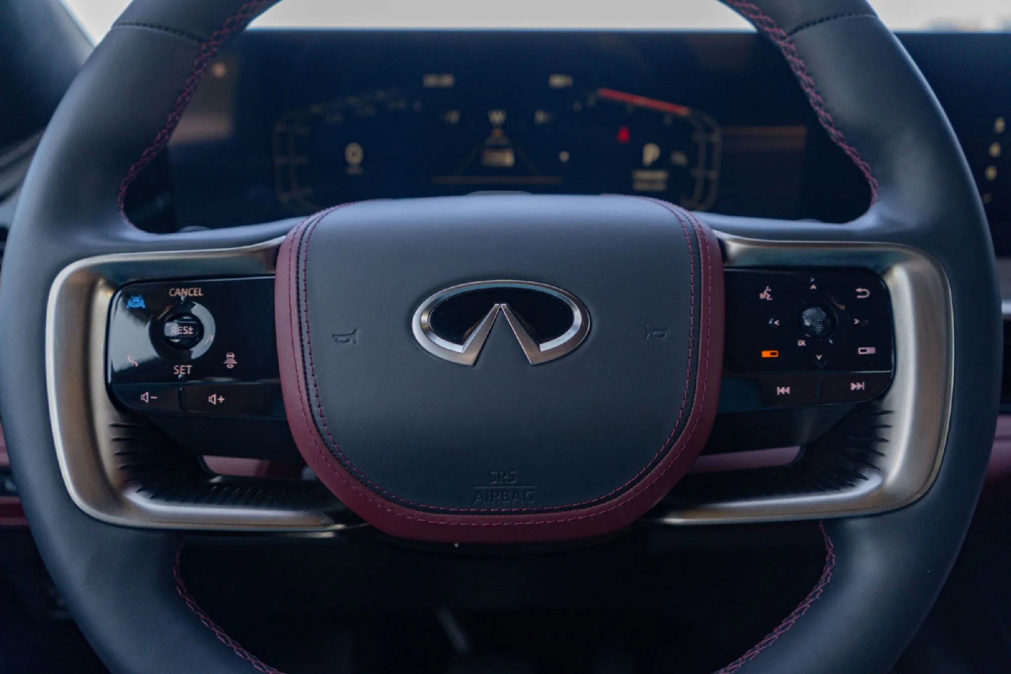 Certified Used 2025 Black INFINITI AUTOGRAPH image 11