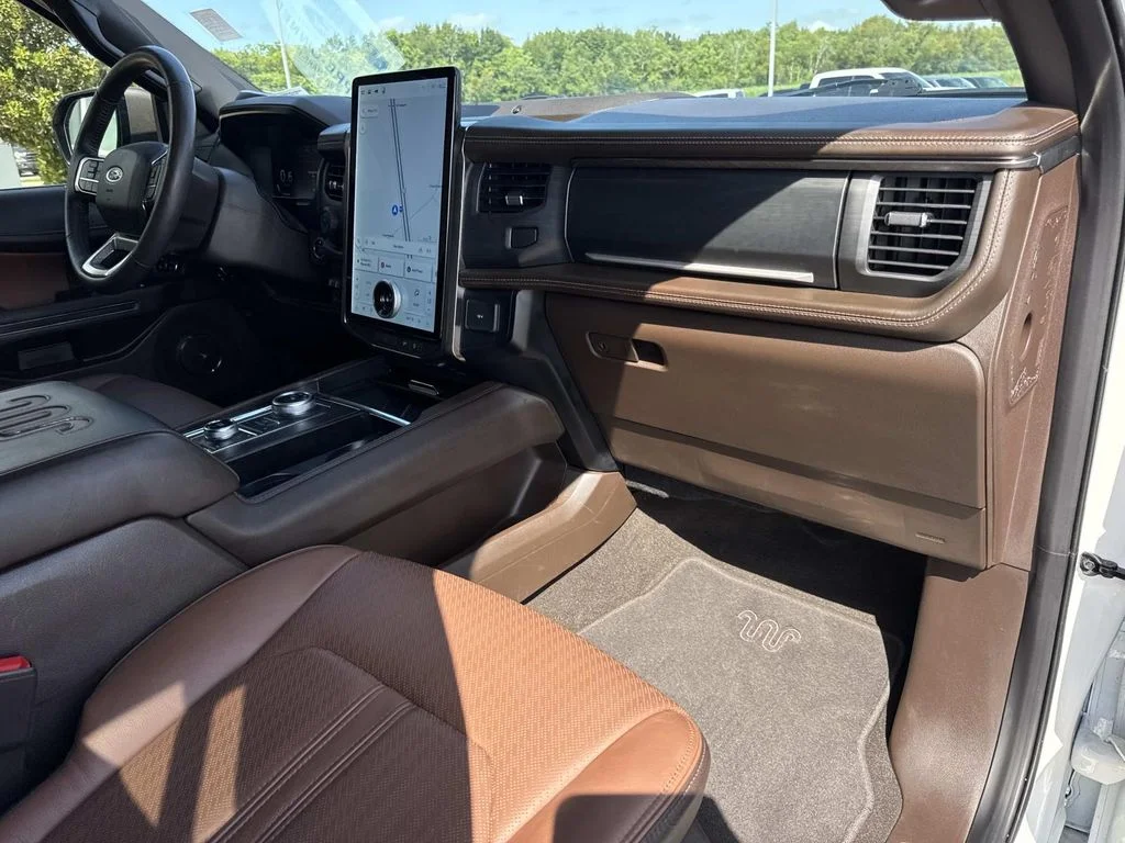 Certified Used 2023 Star White Ford King Ranch image 13