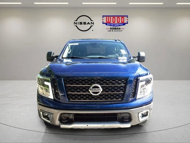 Used 2017 Deep Blue Pearl Nissan PRO-4X image 6