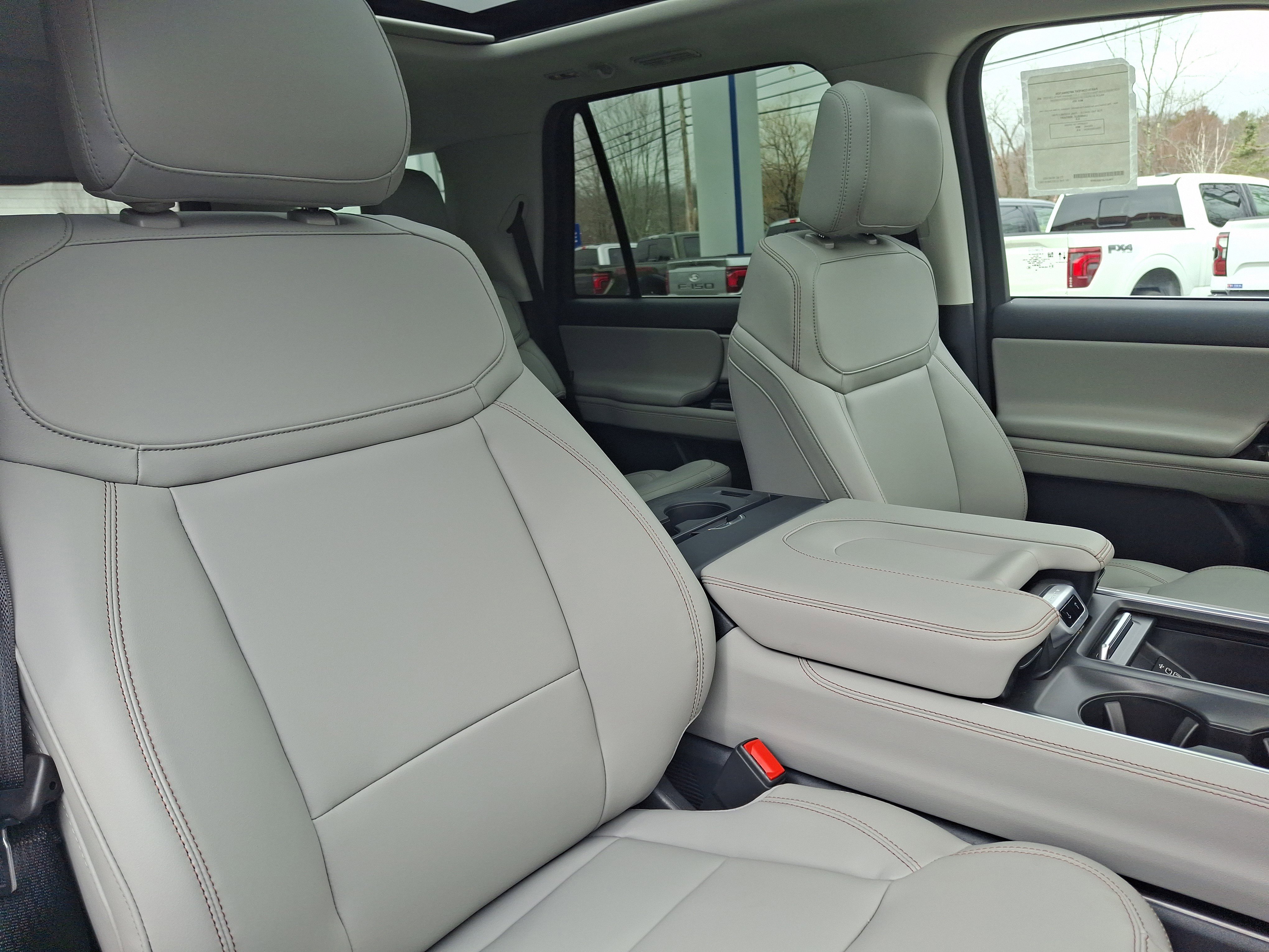 2025 Ford Expedition Active - Photo 31