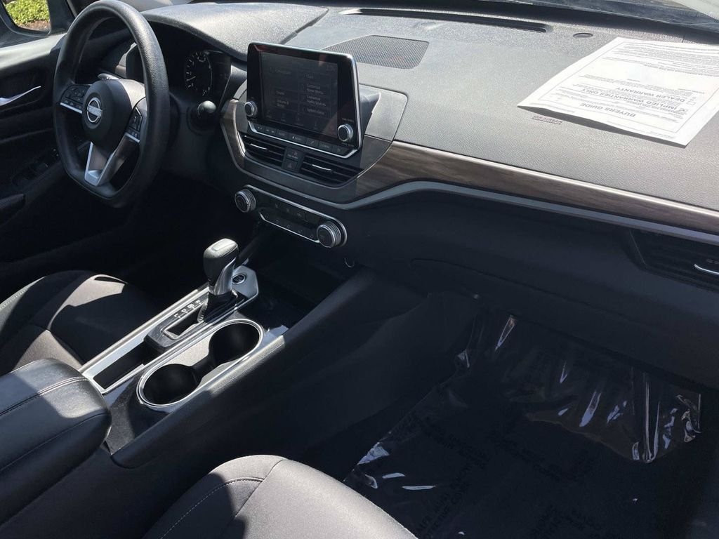 2024 Nissan Altima SV - Photo 28