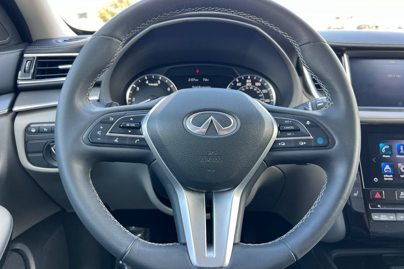 Used 2023 Graphite Shadow INFINITI LUXE image 24