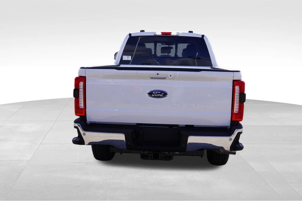 New 2026 Star White Metallic Tri-Coat Ford Lariat image 4