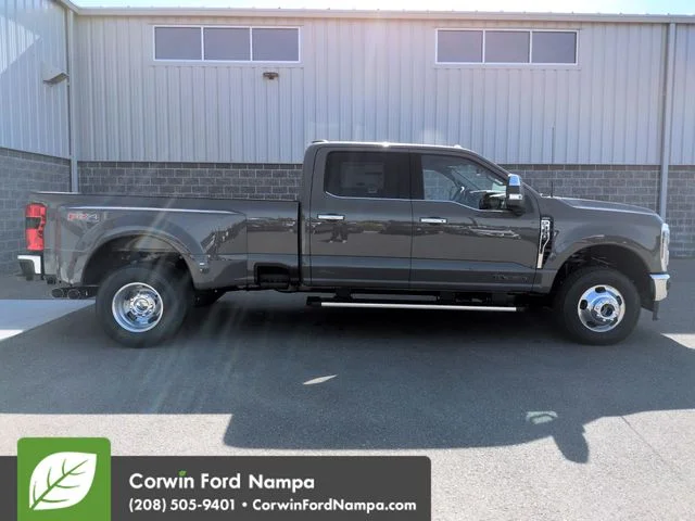 New 2026 Marsh Gray Ford Lariat image 2