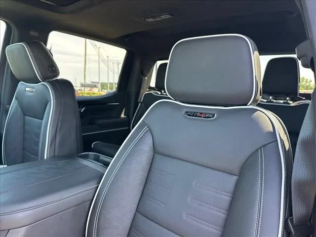 New 2026 Sterling Metallic GMC AT4X image 29