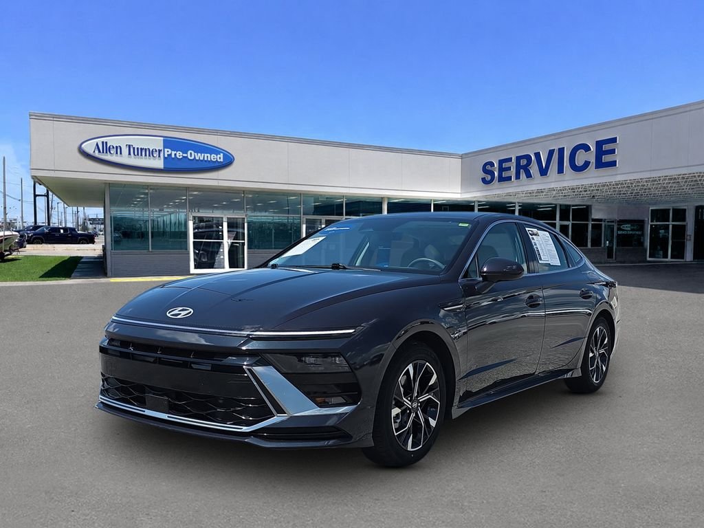 Used 2024 Carbon Blue Hyundai SEL image 4