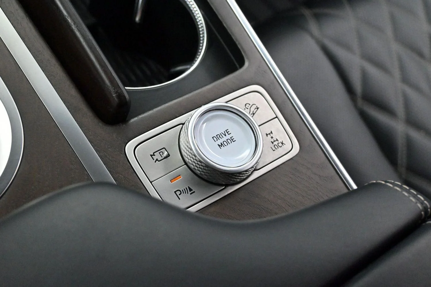 Used 2023  Genesis 3.5T AWD image 19