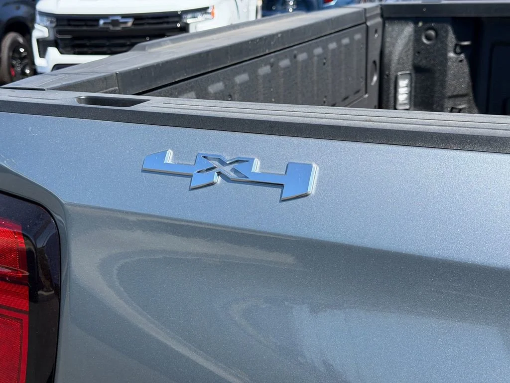 New 2026 Sterling Metallic GMC SLT image 7