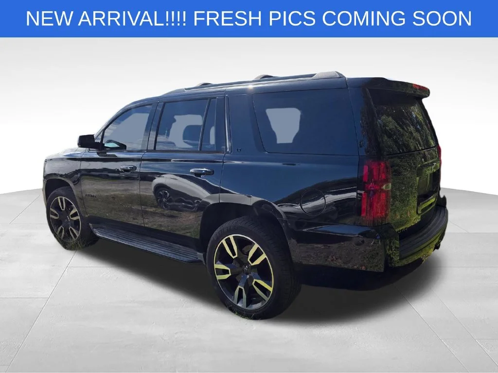 Used 2019 BLACK Chevrolet LT image 3
