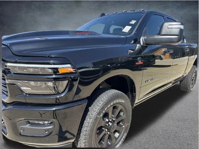 New 2027 Diamond Black Crystal Pearl-Coat Exterior Paint RAM Laramie image 10