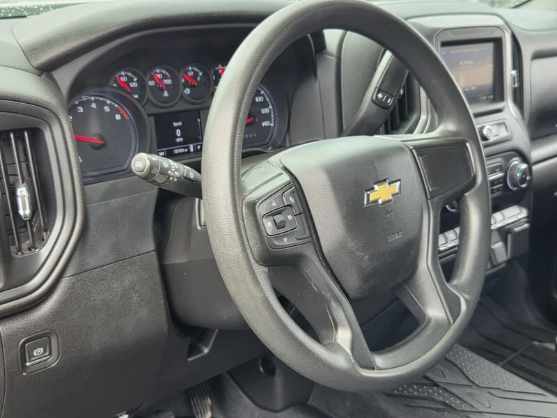 Used 2022 Summit White CHEVROLET CUSTOM image 10