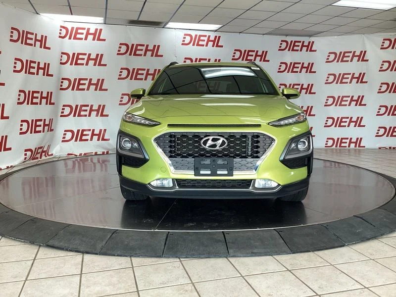 Used 2020 Green Hyundai Limited image 2