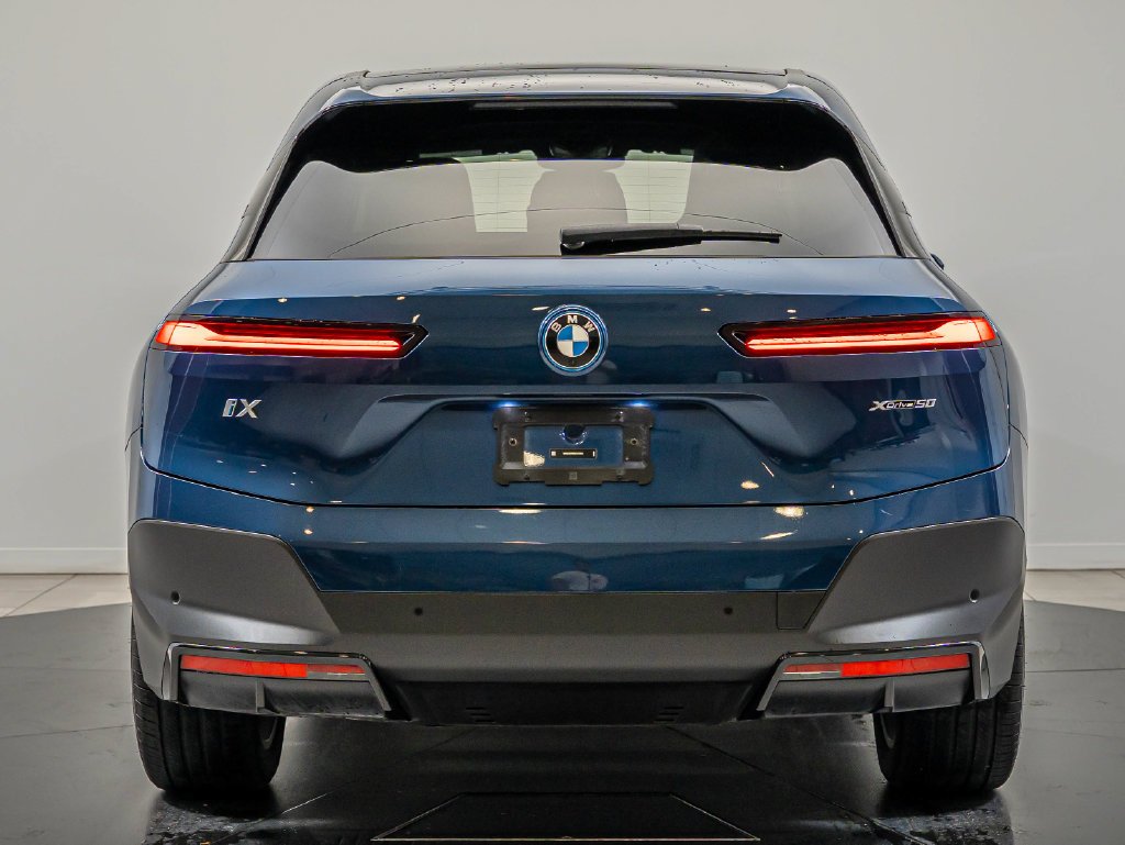 Used 2024 Phytonic Blue Metallic BMW xDrive50 image 7