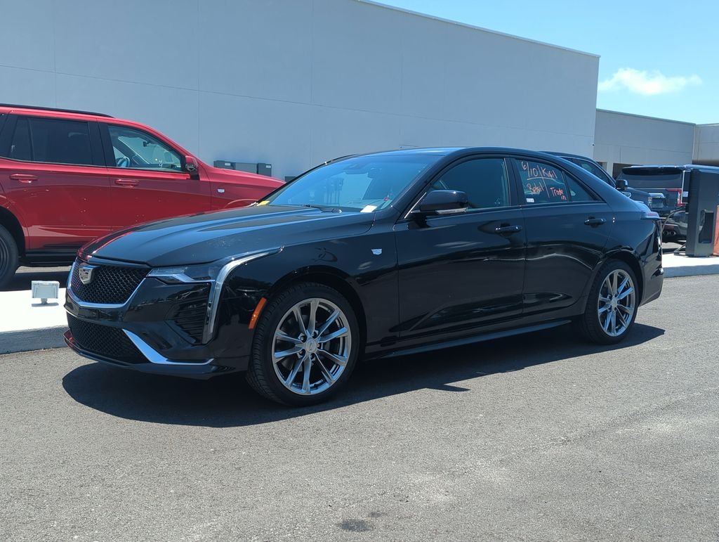 Used 2021 Black Cadillac Sport image 2
