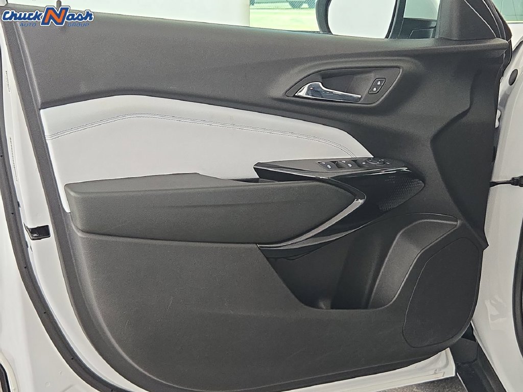 2025 Chevrolet Trax LT - Photo 26