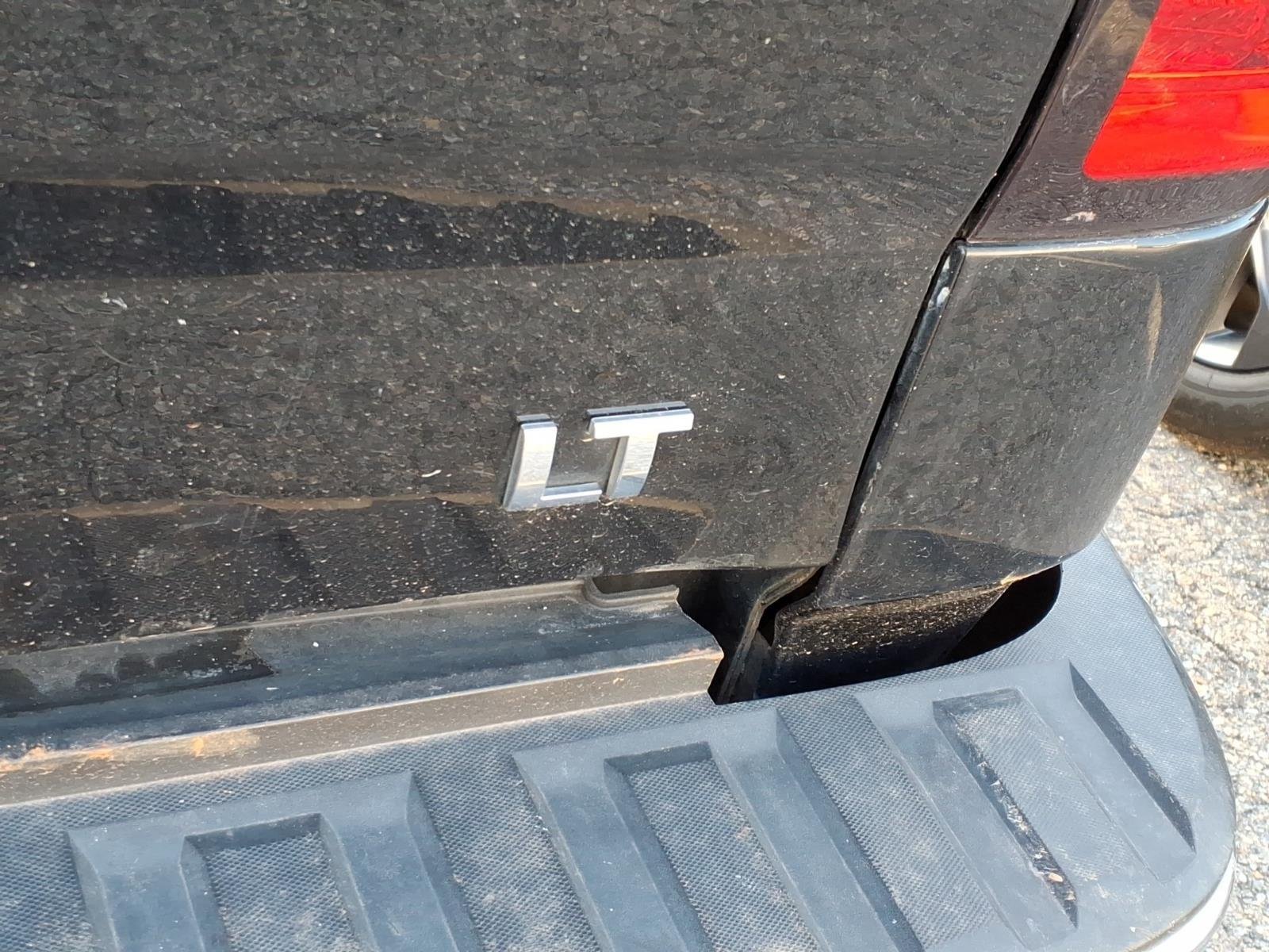 Used 2018 Black Chevrolet LT image 7