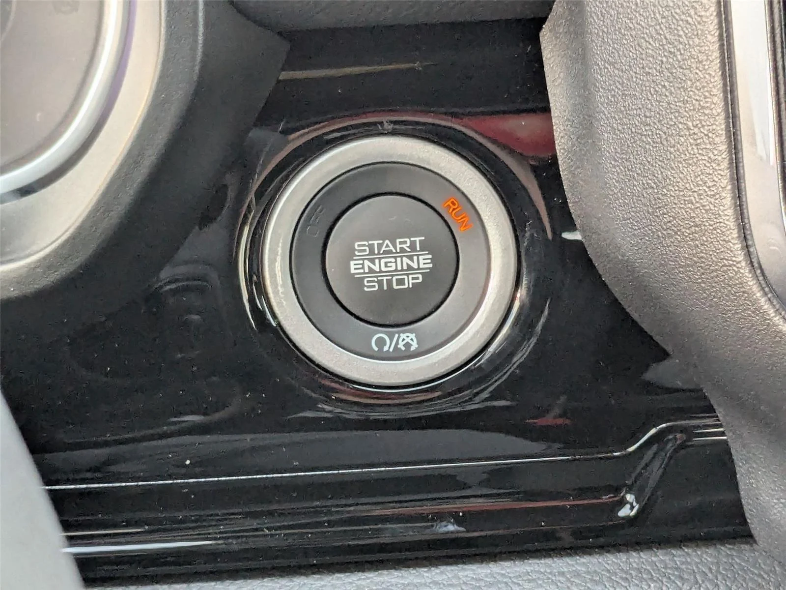 2026 RAM 1500 Laramie - Photo 16