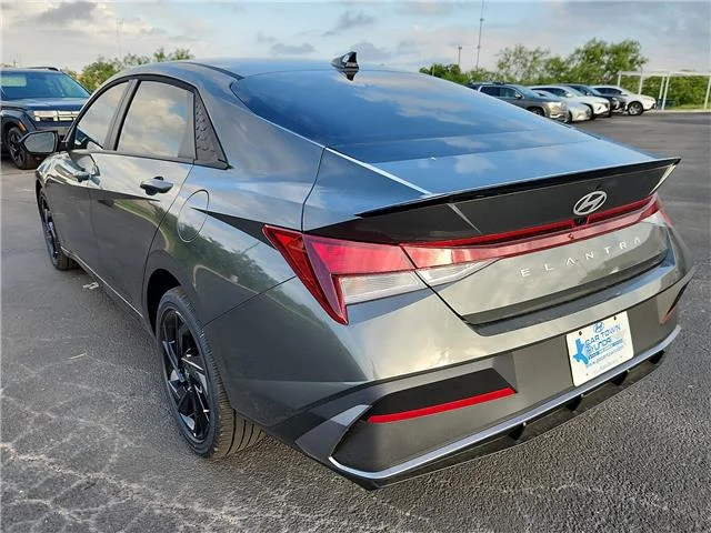 New 2026 Amazon Gray Hyundai SEL Sport image 3