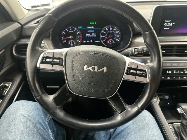 Used 2022 White Kia SX image 13
