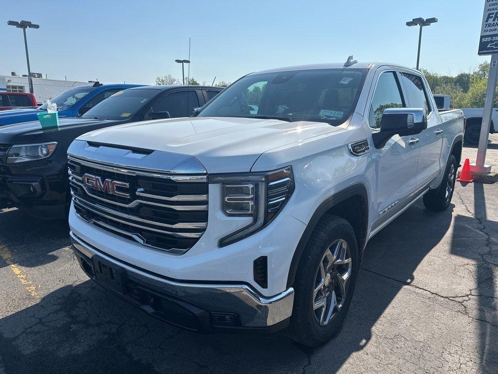Used 2023 Summit White GMC SLT image 5