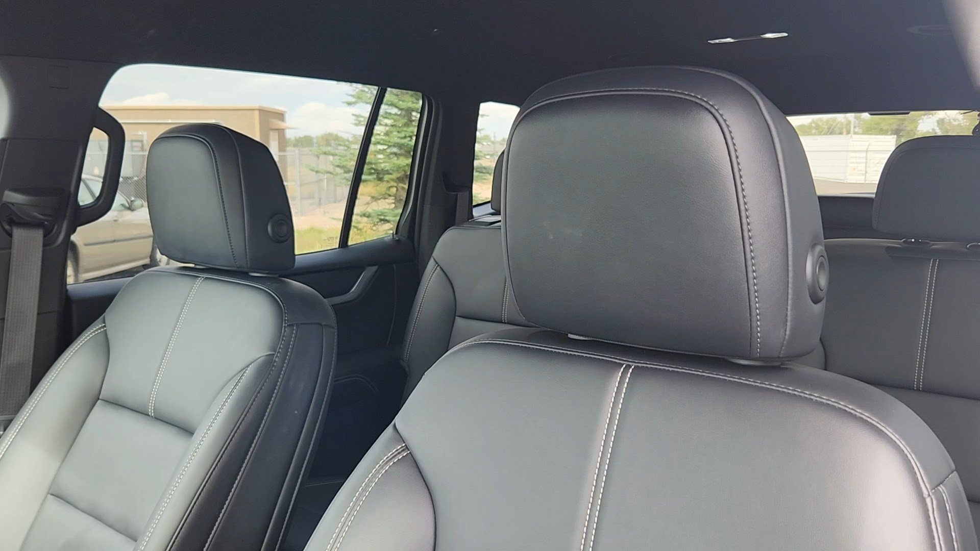 Used 2026 Summit White GMC AWD Elevation image 10