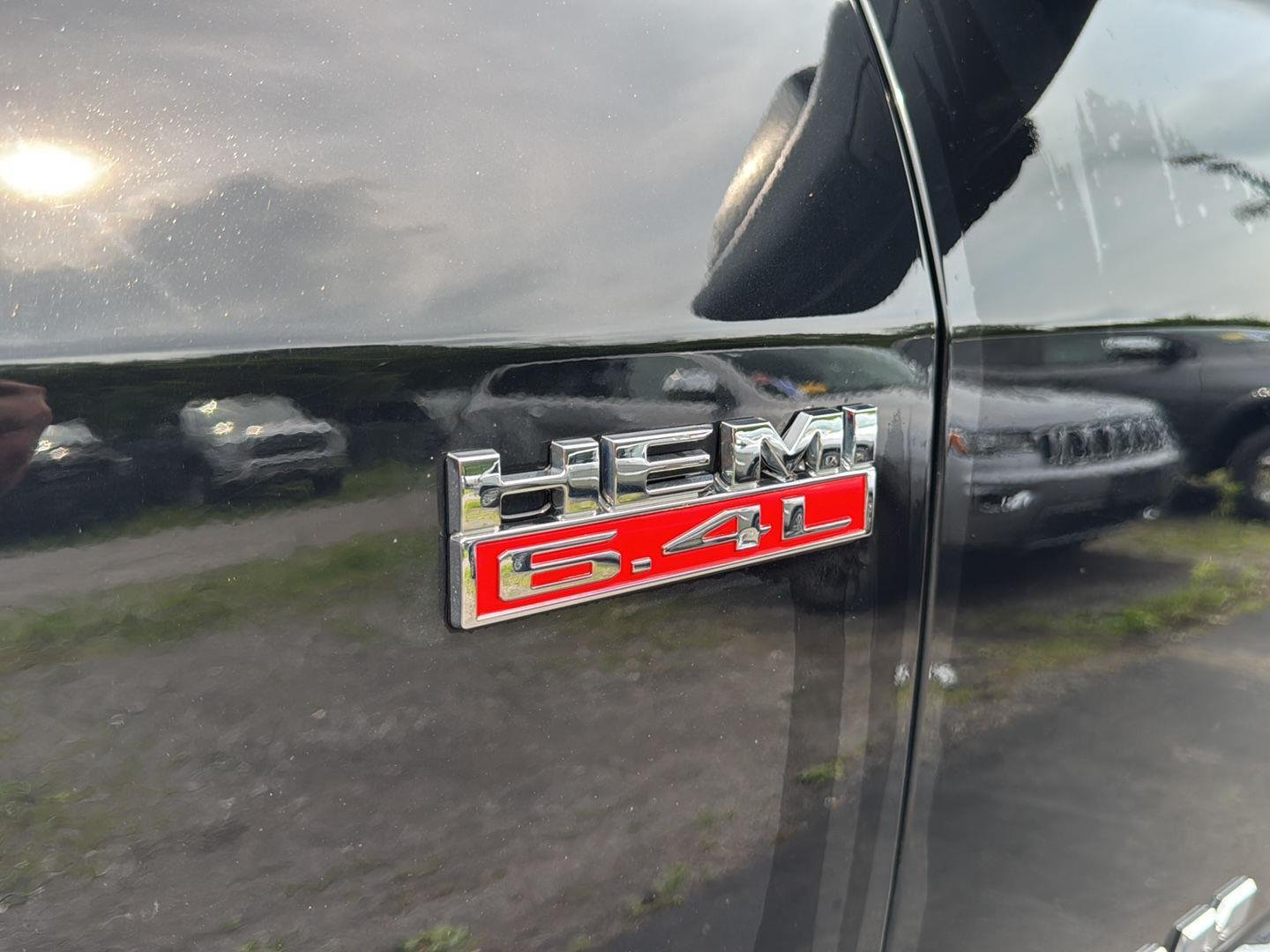Used 2019 Diamond Black Crystal Pearlcoat Ram Big Horn image 10