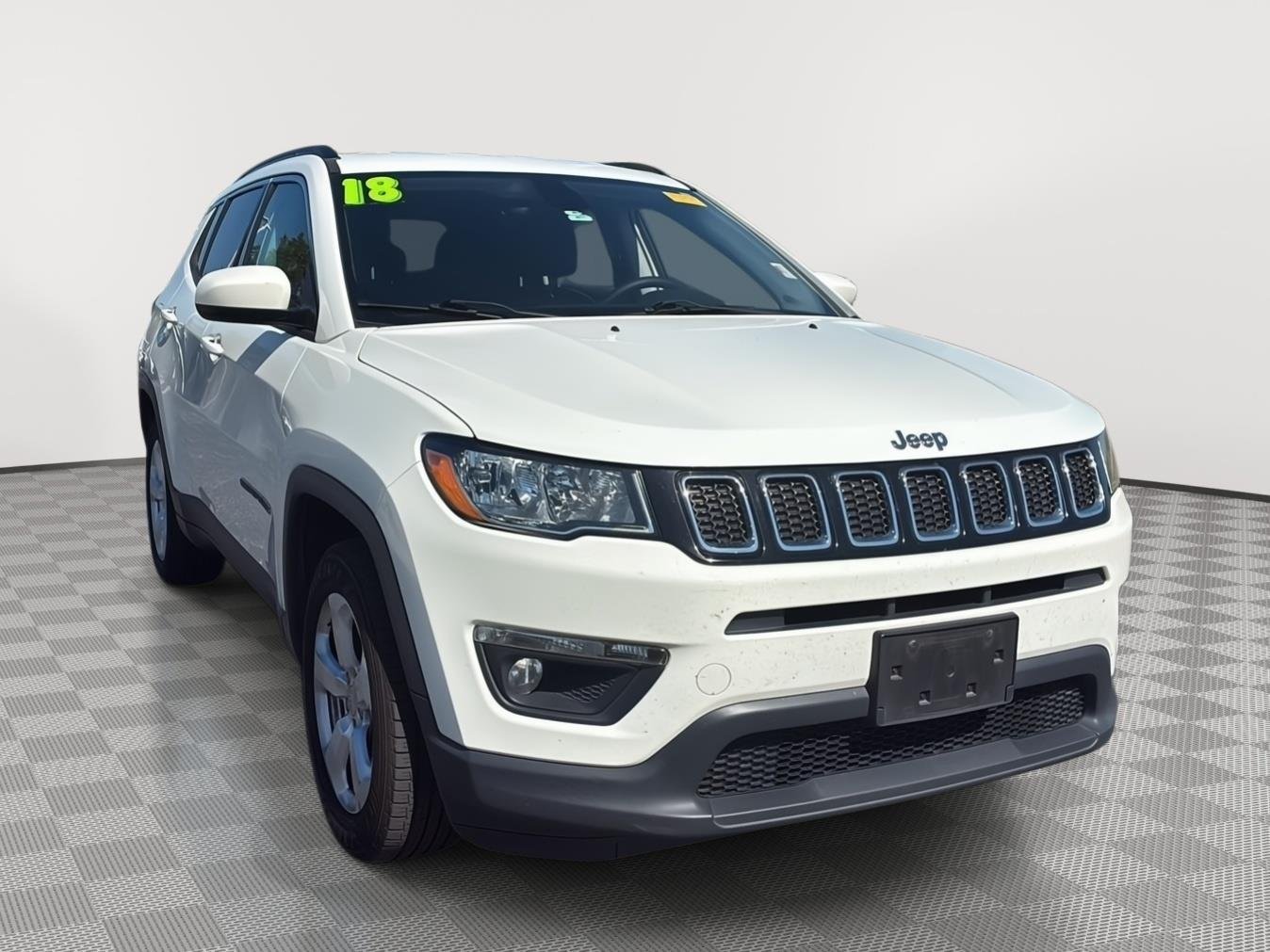 Used 2018 White Clearcoat Jeep Latitude image 1