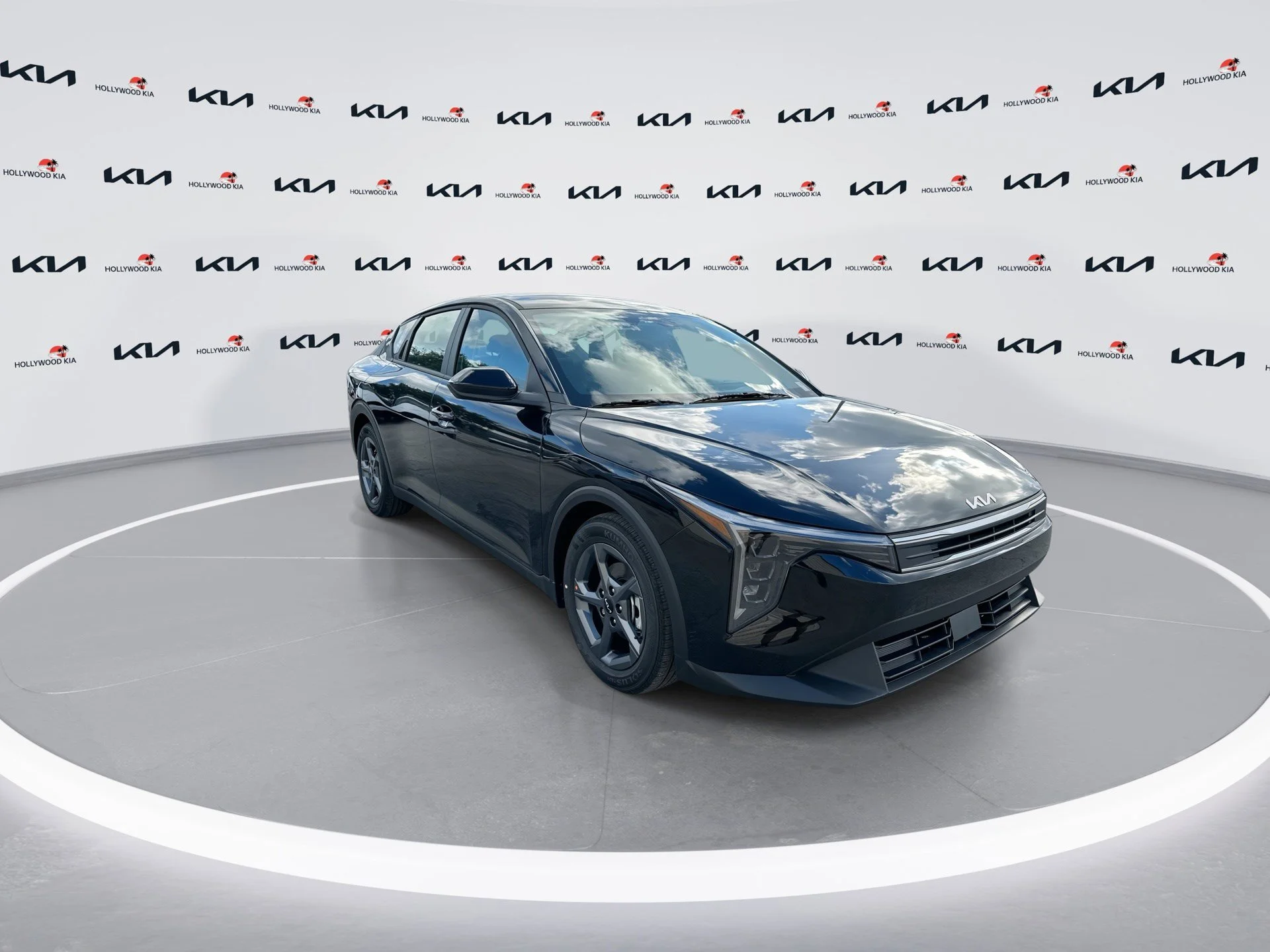 New 2026 Aurora Black Pearl Kia LXS image 2