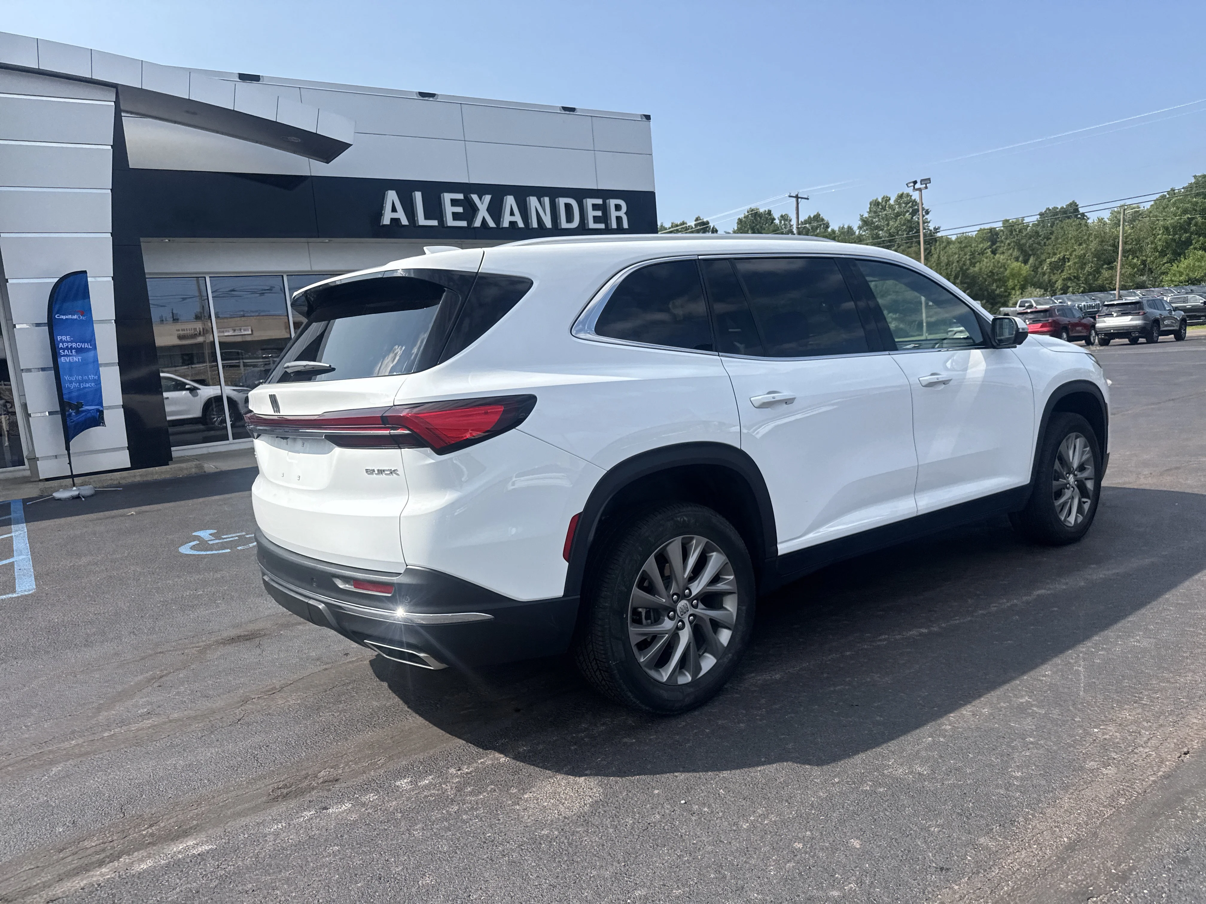 Used 2026 Summit White Buick Preferred image 3