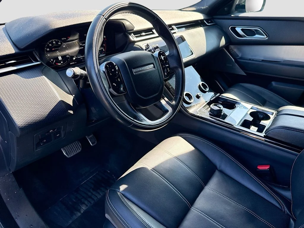 Used 2019  Land Rover SE R-Dynamic image 10