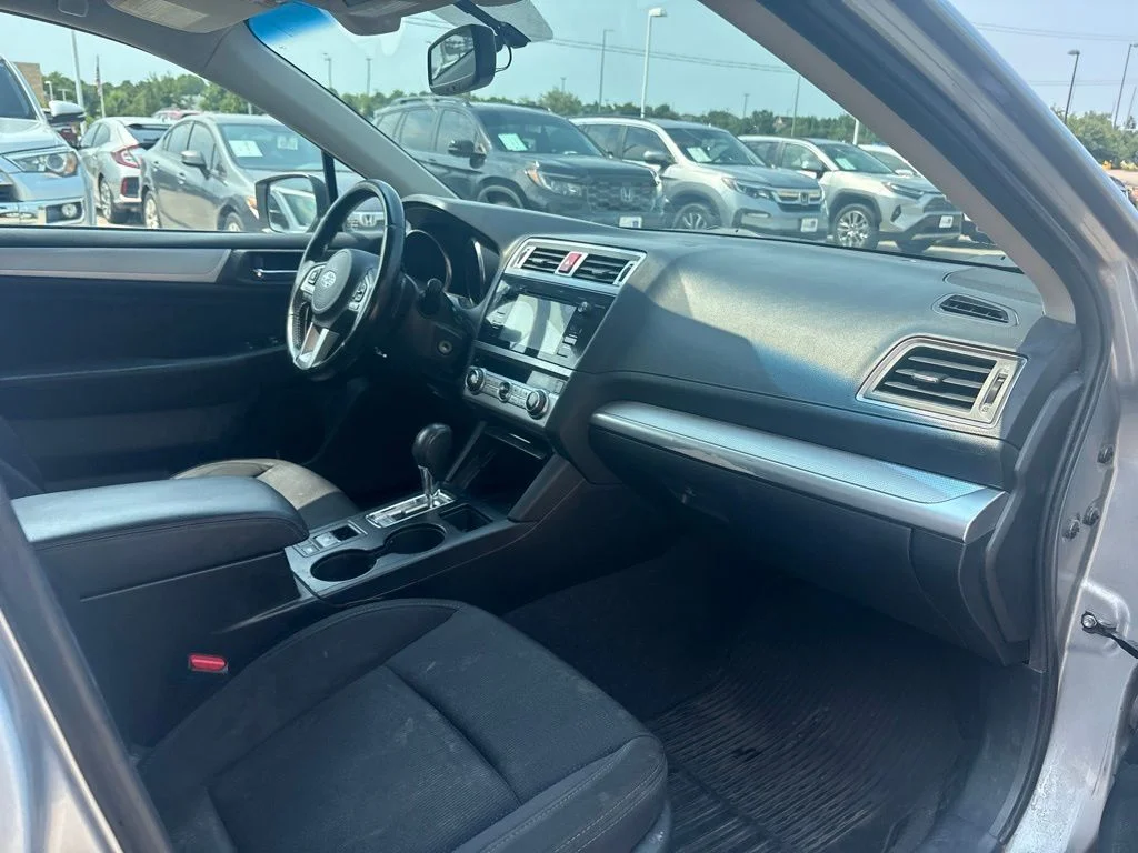 Used 2015 Silver Subaru 2.5i Premium image 25