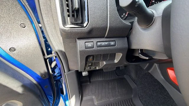 New 2026 Bluestone Pearl Nissan Crew Cab PRO-4X® image 31