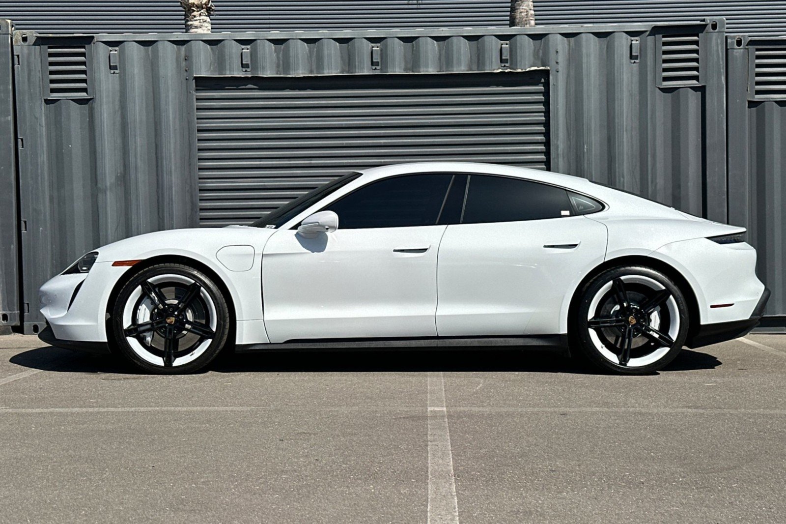 Certified Used 2022 Carrara White Metallic Porsche  image 2