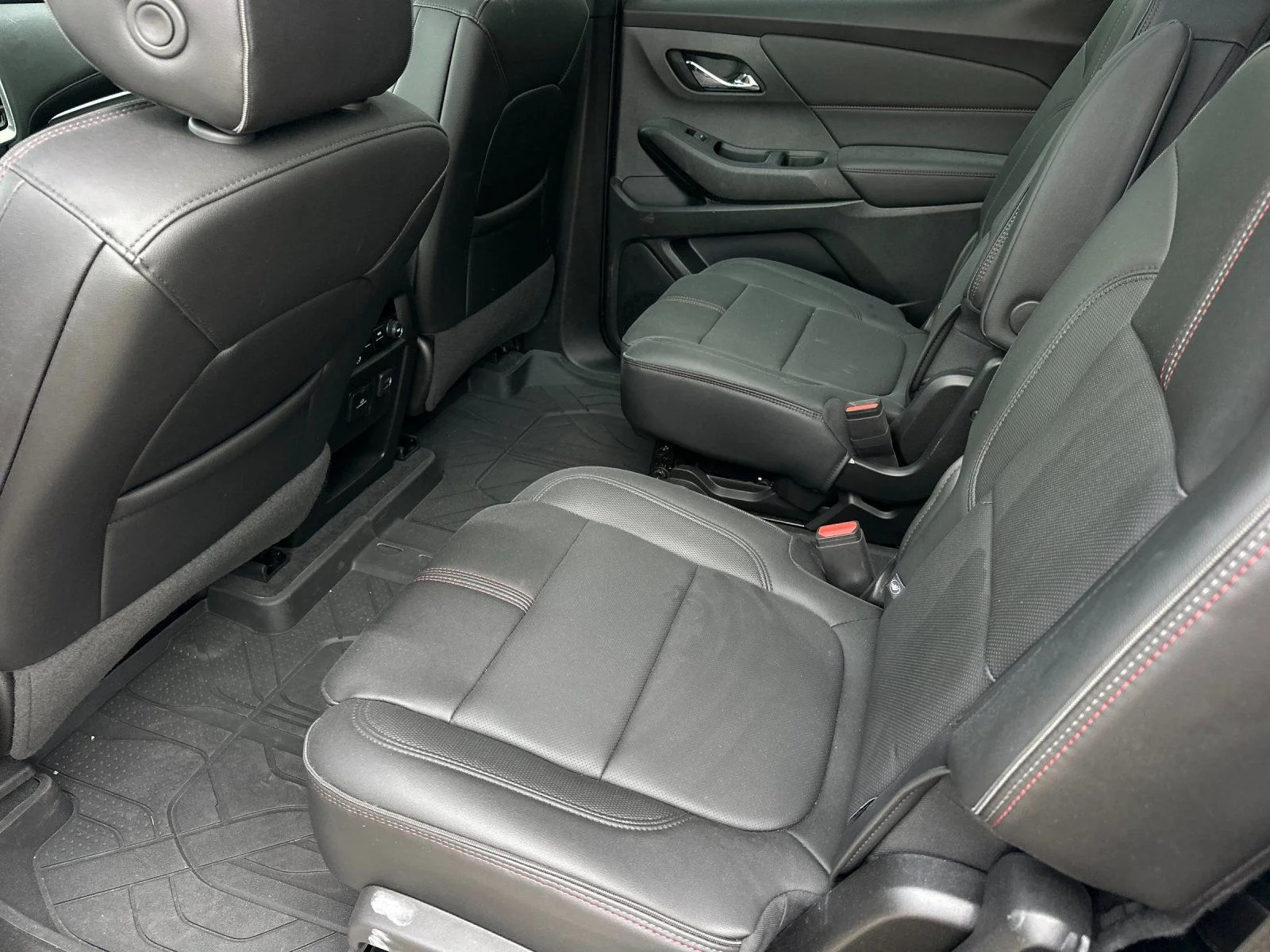 Used 2023 Summit White Chevrolet RS image 11
