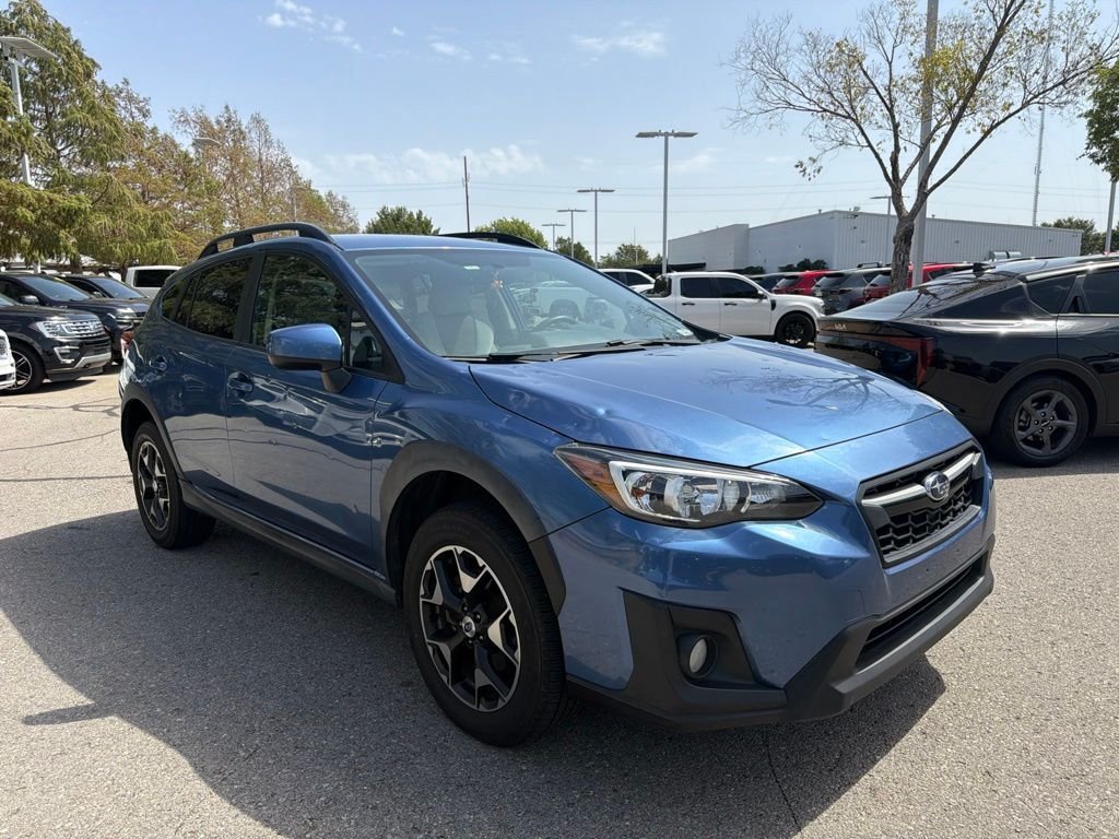 Used 2018 Blue Subaru 2.0i Premium image 3