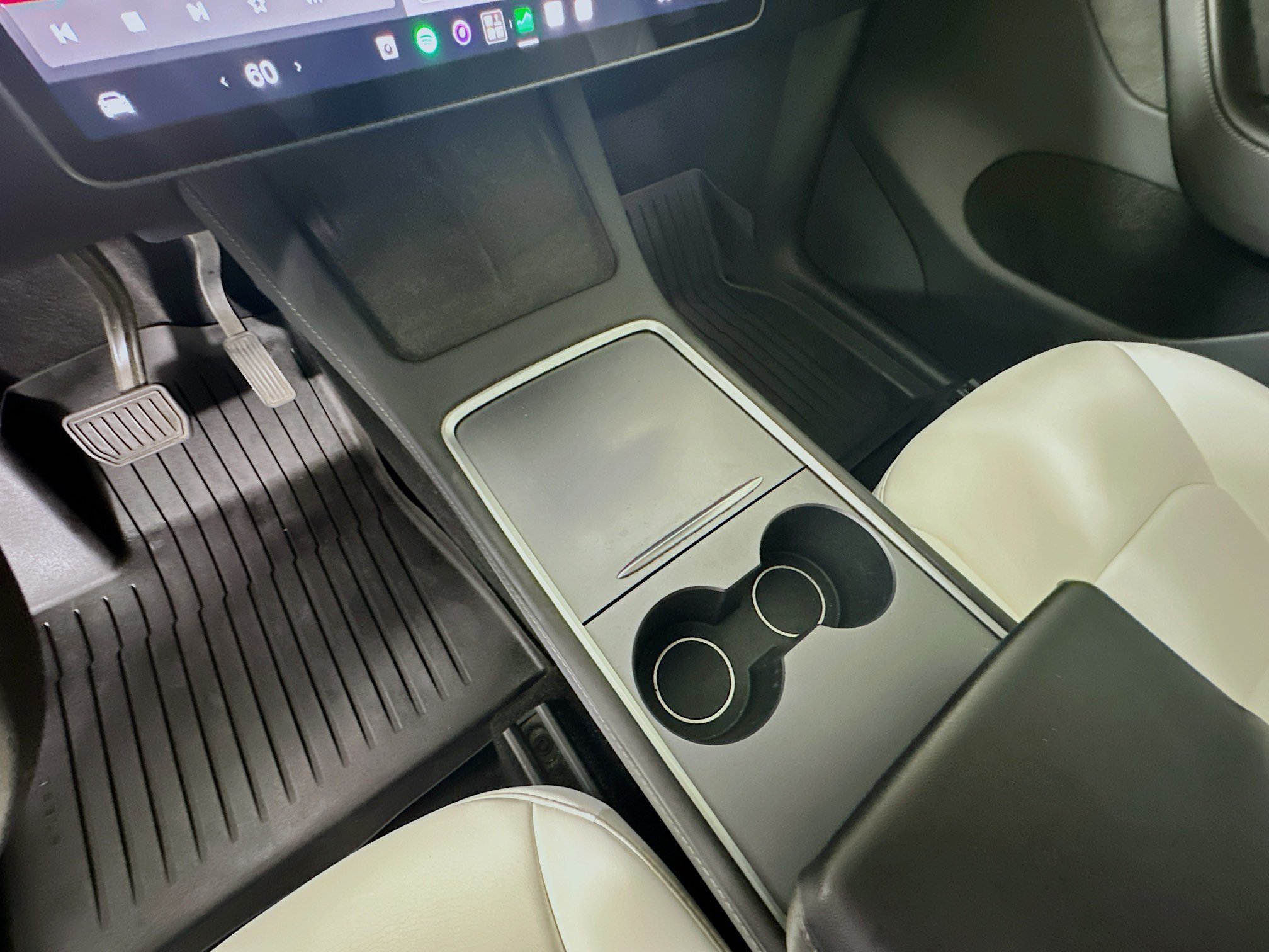 Used 2024 White Tesla Long Range image 21