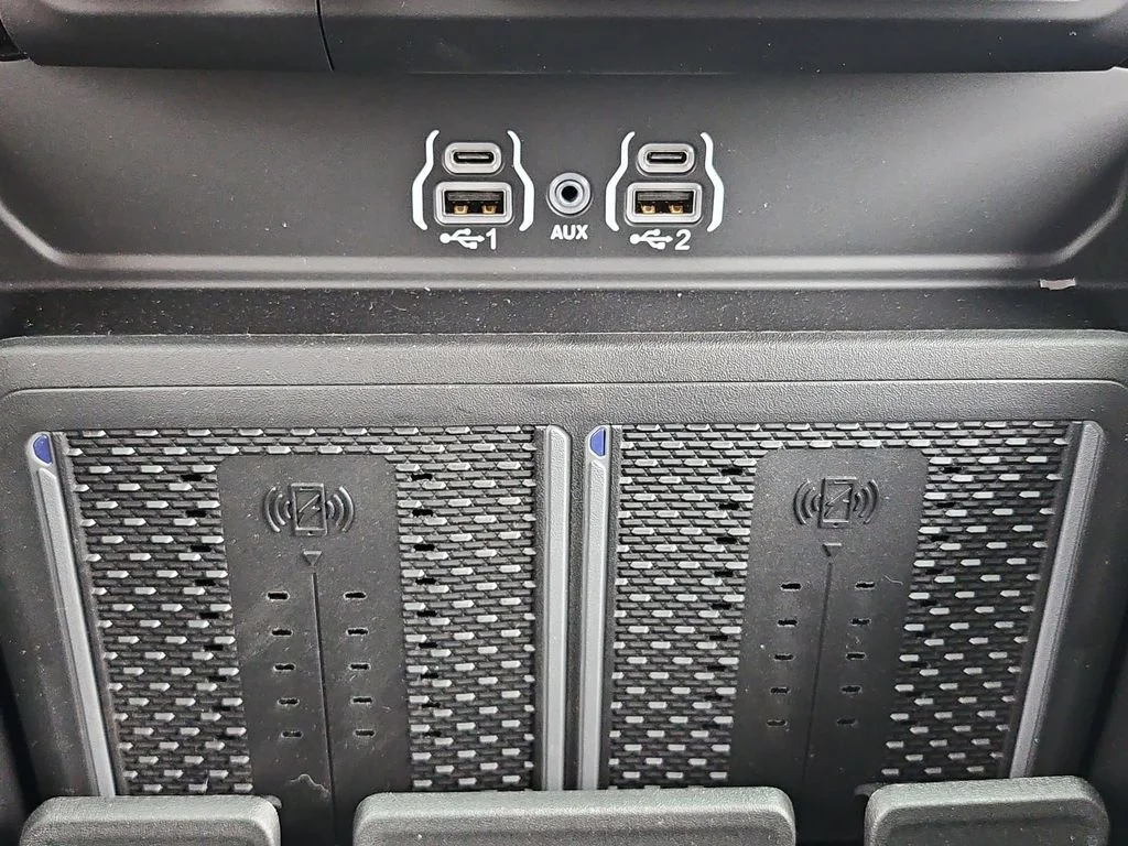 2026 RAM 3500 Laramie - Photo 50