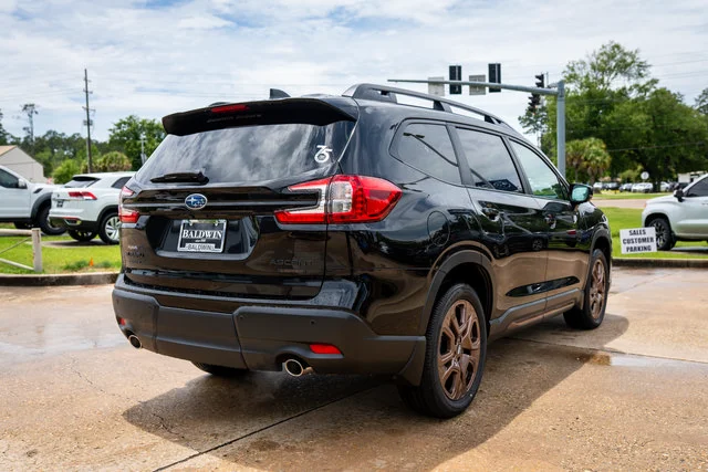New 2026 Crystal Black Silica Subaru Limited Bronze Edition image 18