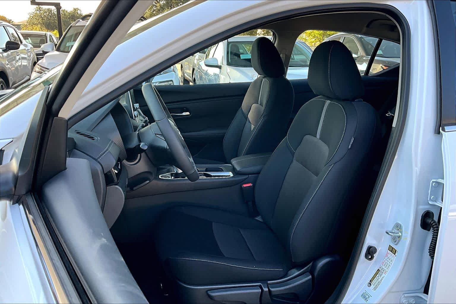 Certified Used 2025 Fresh Powder Nissan SV image 15