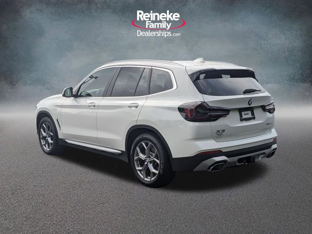 Used 2023  BMW xDrive30i image 8